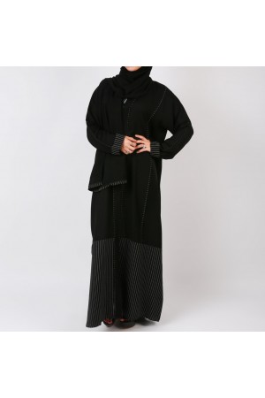 Abaya with long sleeves and striped details
