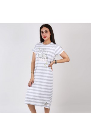 قميص مقلم بأكمام قصيرة وطبعات 