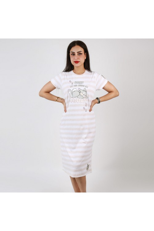 قميص مقلم بأكمام قصيرة وطبعات