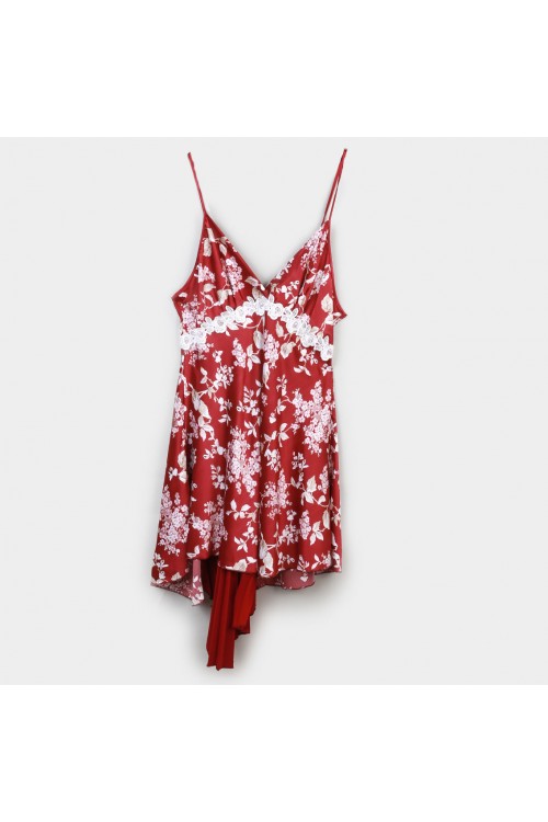 قميص ساتان بطبعات زهور وتفاصيل كسر