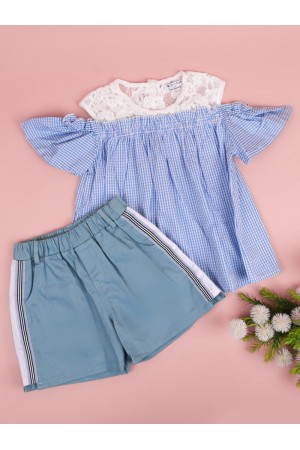 Elasticated waist and pocket shorts with an off-the-shoulder check blouse