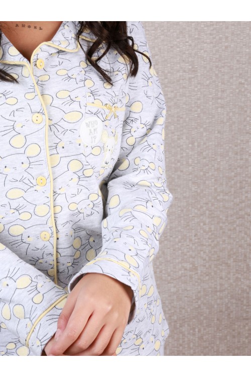 طقم بيجاما بطبعات و أزرار إغلاق لون رصاصي