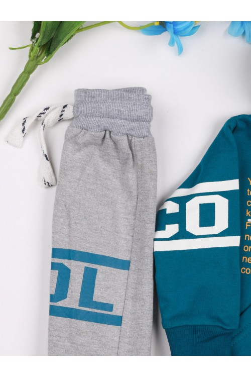 طقم شتوي بلوفر مع قبعة وبنطلون بخصر مطاطي