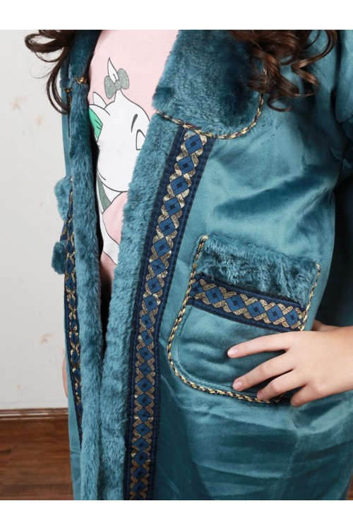 فروة بناتي مبطن مع جيوب أمامية