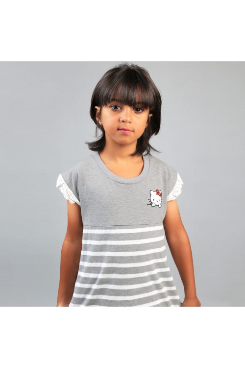 قميص مقلم  بأكمام قصيرة دانتيل