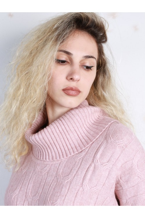 فستان قصير بارز الملمس بأكمام طويلة