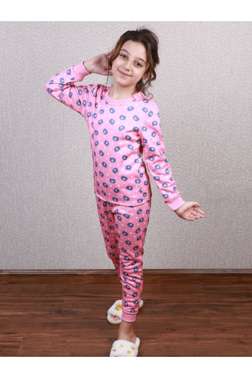 طقم بيجاما شتوي مزين بطبعات