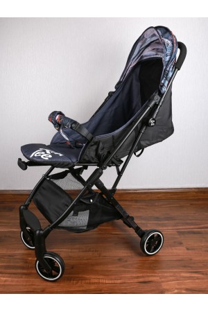 Printed baby stroller with safety belt and canopy