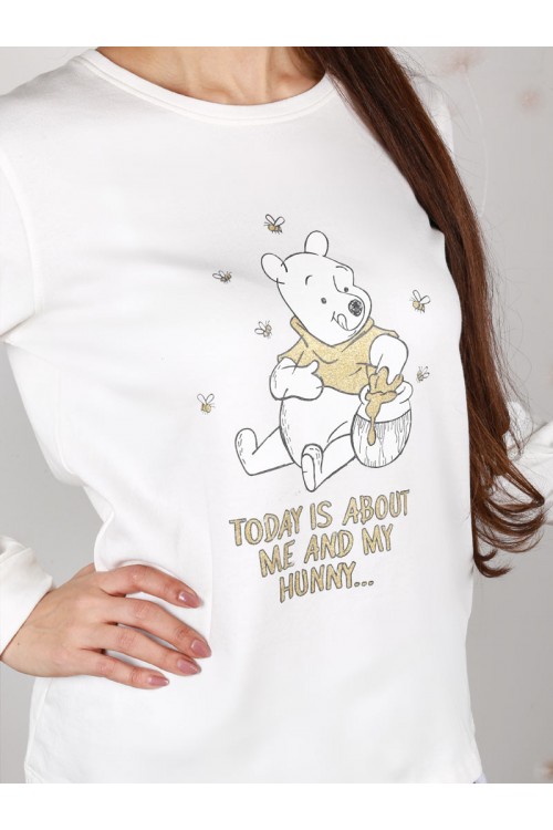 بيجاما بنطلون مزين بطبعات مع بلوزة بياقة ضيقة و أكمام طويلة