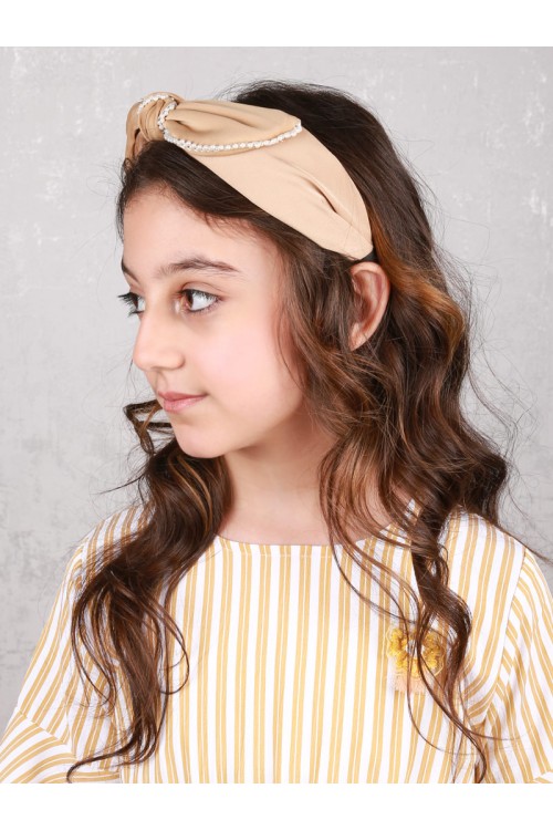 شريطة شعر عريضة مع فيونكة