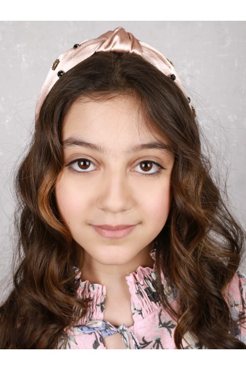 شريطة شعر ساتان معقودة