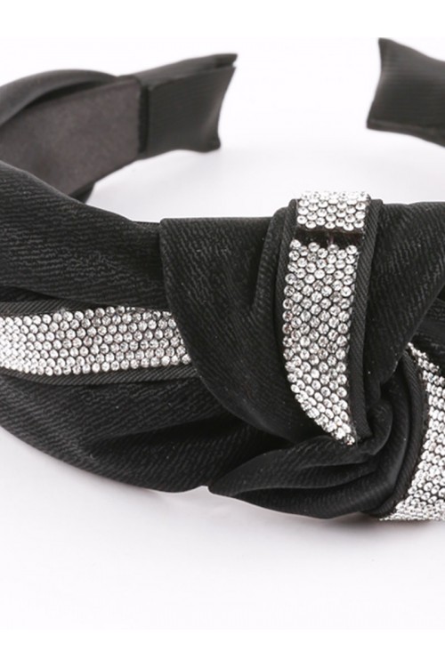 شريطة شعر مخمل بتفاصيل لامعة