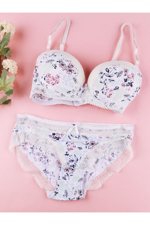 Floral print lingerie set