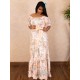 فستان طويل بتفاصيل مطاط مزين بطبعات زهور
