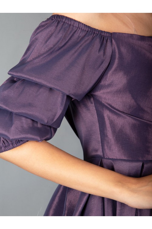 فستان سهره قصير بأكتاف مكشوفة