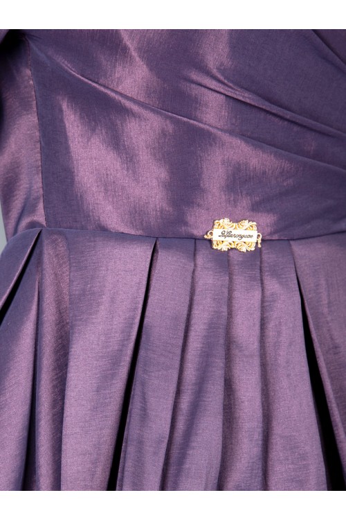 فستان سهره قصير بأكتاف مكشوفة