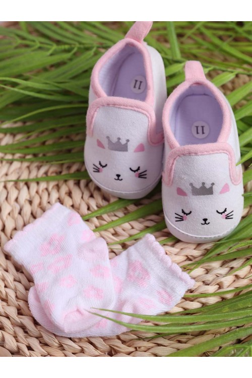 Baby shoes and socks set