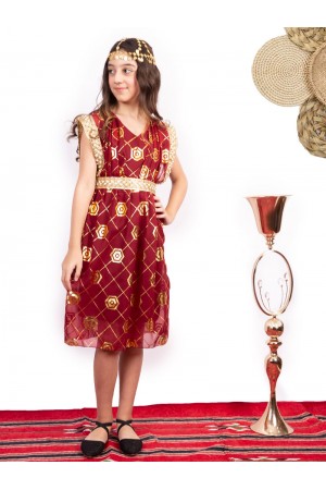 Girls' dress with patterns and a golden belt