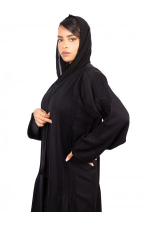 Black women's abaya with pleats