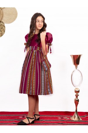 Girl's dress with a pattern of Sadu fabric