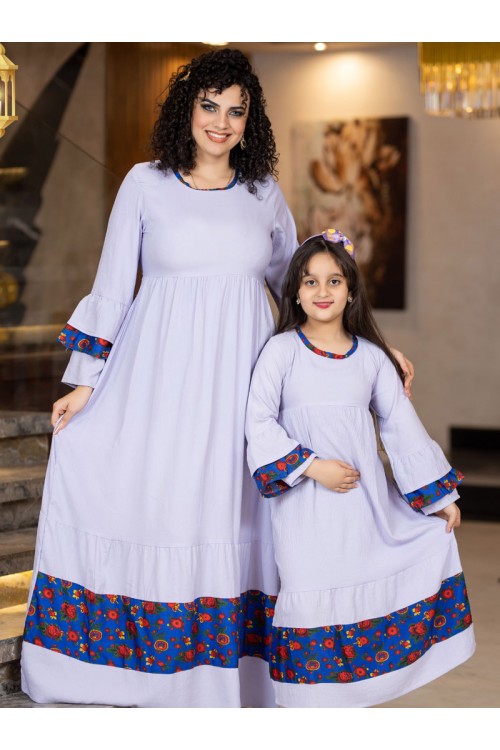 جلابية رمضانية  بأكمام طويلة بناتي واطراف مزينة بالزهور