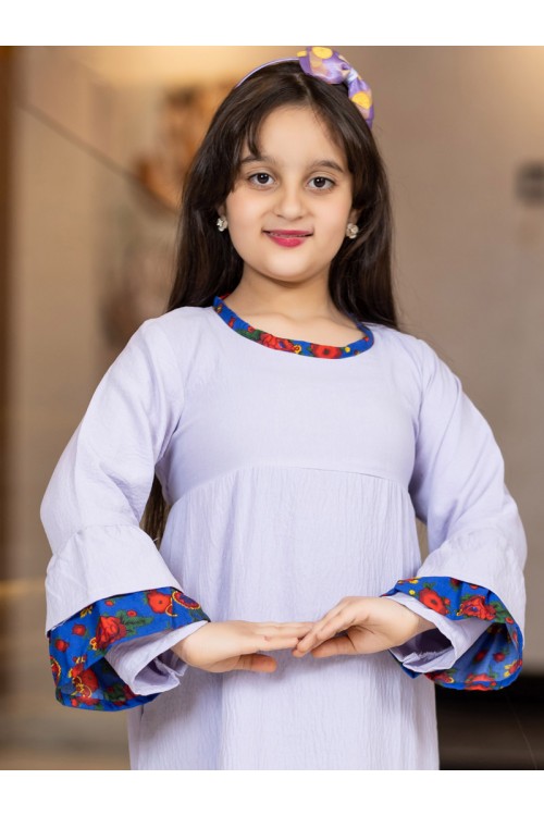 جلابية رمضانية  بأكمام طويلة بناتي واطراف مزينة بالزهور