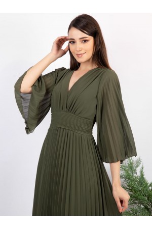 Plain midi dress with pleats and flared sleeves