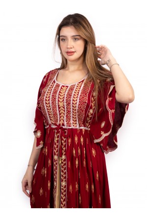 An elegant galabia with distinctive embroidery