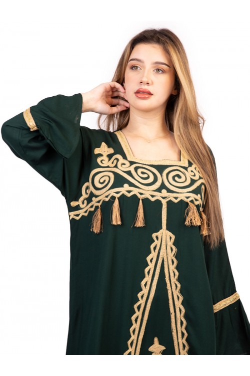 جلابية بتطريز ذهبي مميز