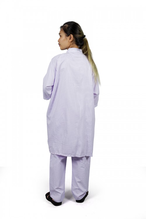 زي عاملات بياقة عالية و سحاب مع جيب