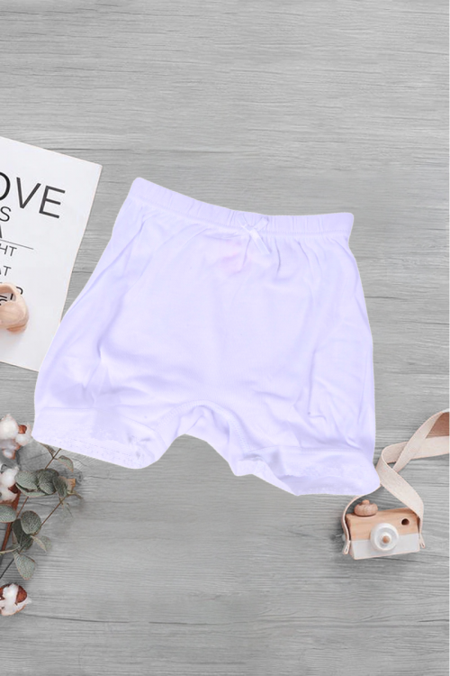 طقم بناتي داخلي لون أبيض قطعتين فنيله علاقي بتطريز دانتيل  وشورت بخصر مطاطي