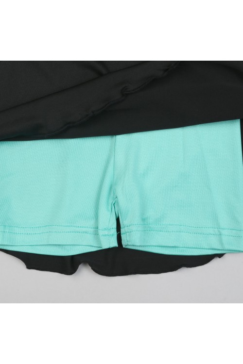 مايوه سباحة بياقة مستديره وأكمام قصيرة