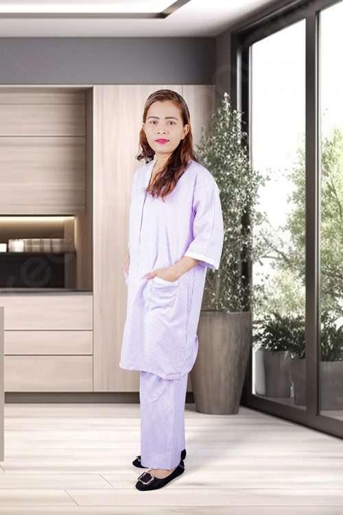 زي عاملة قطعتين قماش مقلم أكمام قصيرة بياقة مفتوحة وسحاب و جيوب من الأمام