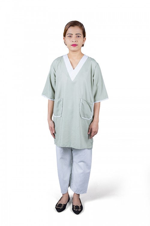 زي عاملة قطعتين قماش سادة أكمام قصيرة بياقة V و جيوب من الأمام