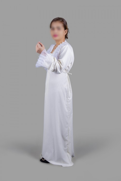 قميص نسائي رضاعة قطعتين لون سكري بأطراف دانتيل على الصدر و الأكمام مع طرحة