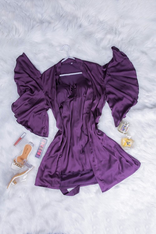 قميص لانجري نسائي قصير  قطعتين لون موف قماش حرير أكمام واسعة 