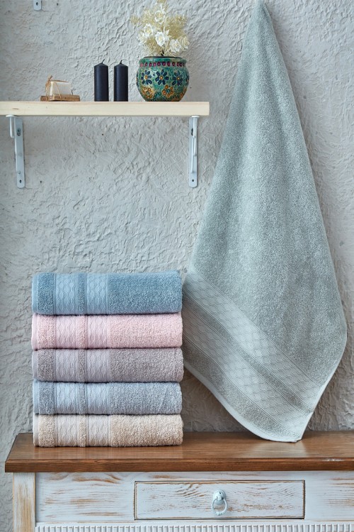 منشفة حمام ناعمة أطراف مزخرفة 140*70