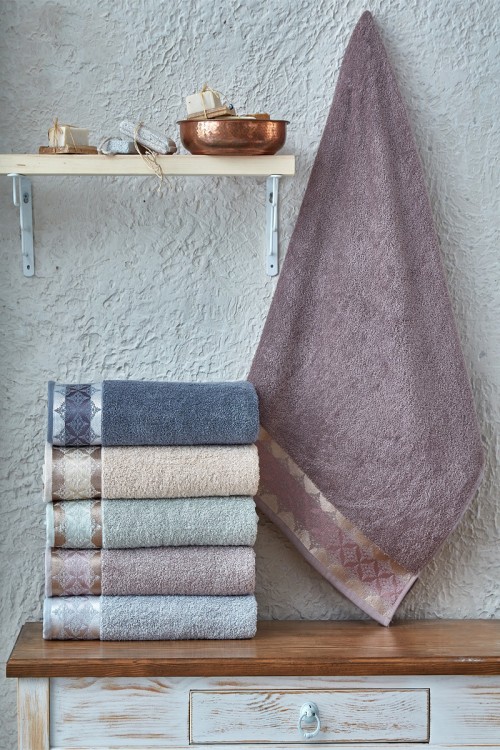 منشفة حمام ناعمة أطراف مزخرفة 