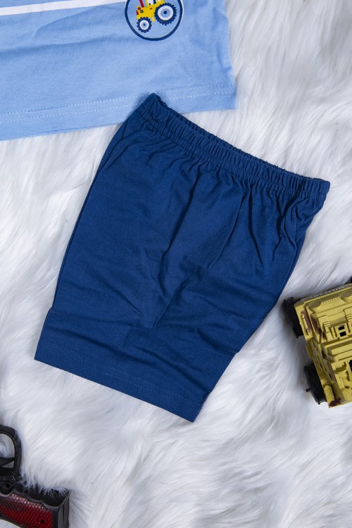 طقم بيجاما ولادي قطعتين تيشرت أكمام قصيرة بكتابات ورسوم من الأمام مع شورت قصير