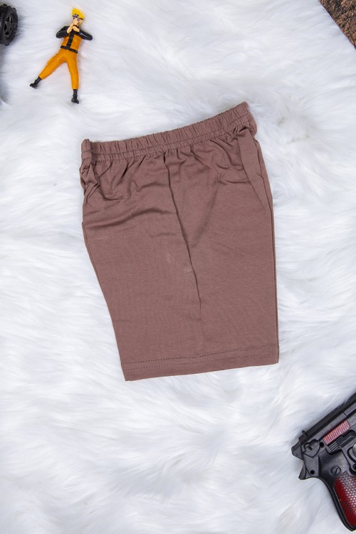 طقم بيجاما ولادي قطعتين تيشرت أكمام قصيرة بكتابات ورسوم من الأمام مع شورت قصير