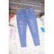 بنطلون بناتي جينز سكيني أنيق لون أزق بجيوب من الأمام والخلف وسحاب و زر قفل