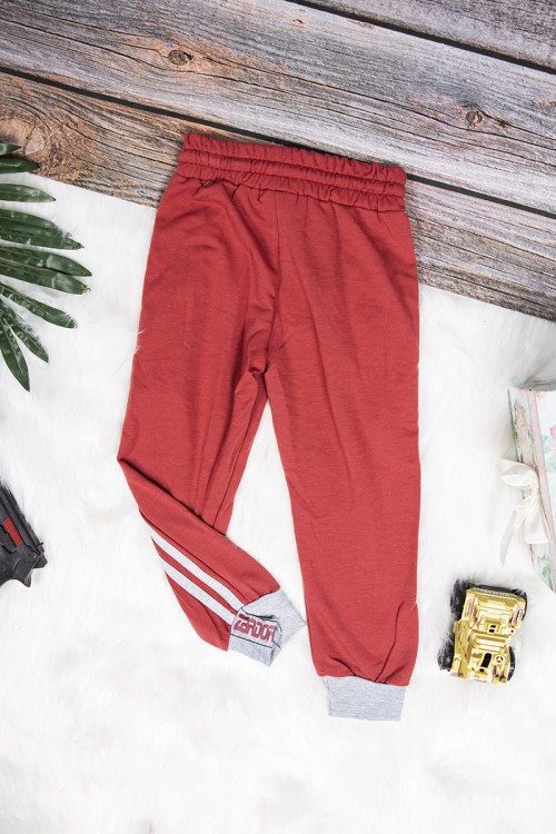 بنطلون بناتي رياضي أنيق لون أحمر بخطوط باللون الرمادي بجيوب من الأمام و رباط على الخصر