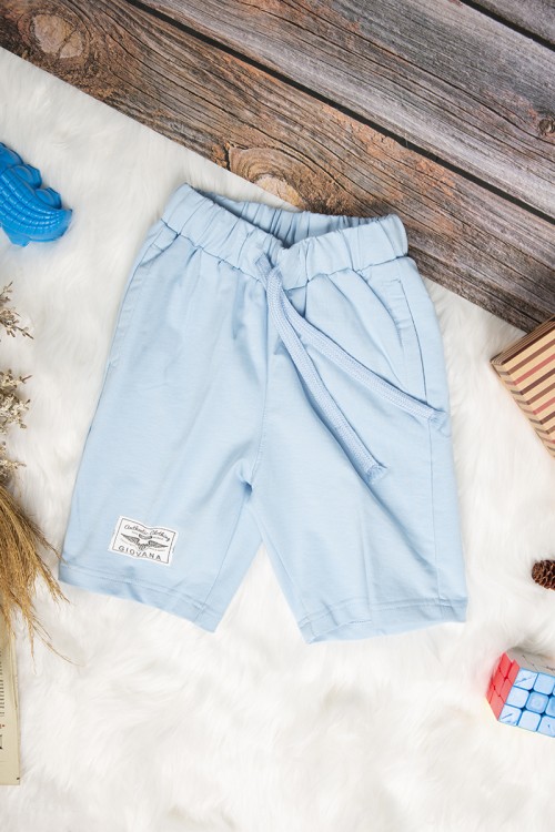 طقم بناتي أنيق قطعتين لون سماوي تيشرت أكمام قصيرة بكتابات من الأمام و شورت قصير برباط على الخصر