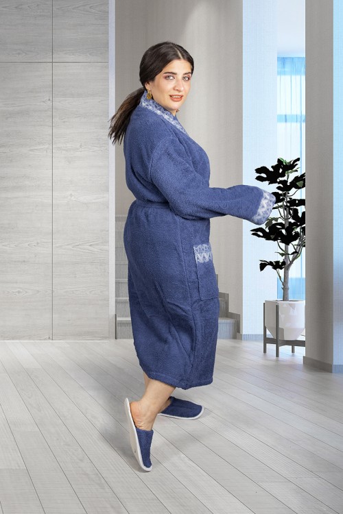 طقم روب حمام طويل لون كحلي 2 قطع يتكون من روب  ومنشفة كبيرة ومنشفة رأس وقفاز غسيل و شبشب