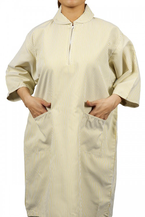 زي عاملة قطعتين قماش مقلم  أكمام قصيرة و ياقة بسحاب وجيوب من الأمام 