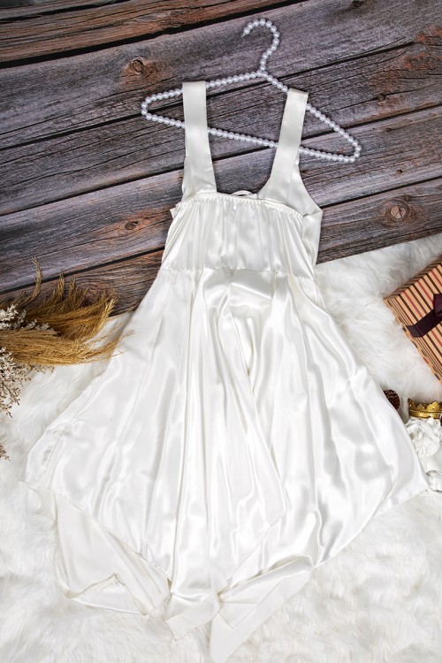 قميص نوم لانجري نسائي قصير قطعتين قماش ساتان مع رباط متقاطع من الصدر 