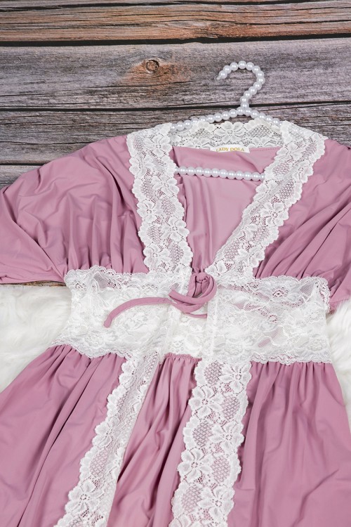 قميص نوم لانجري نسائي ثلاث قطع ساتان مع دانتيل أبيض روب خارجي طويل و قطعتين داخلي 