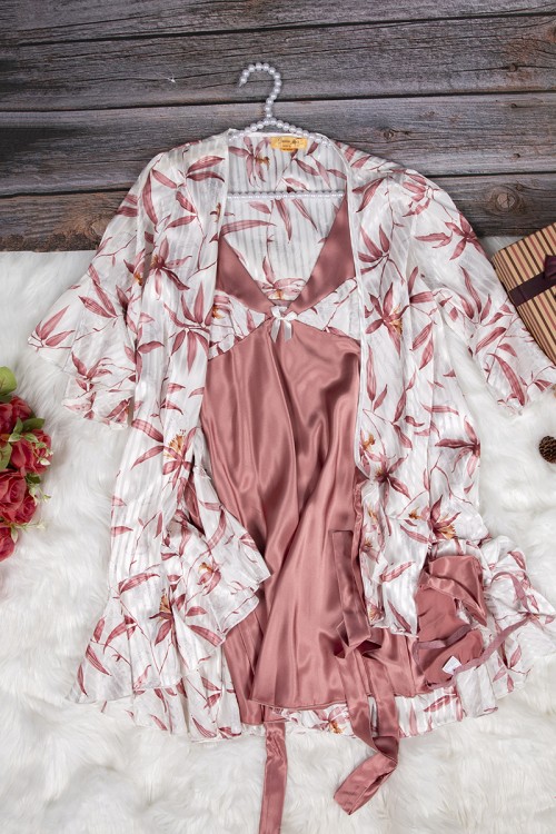 قميص نوم لانجري نسائي قصير ناعم ثلاث قطع قماش ساتان سادة مع مشجر 