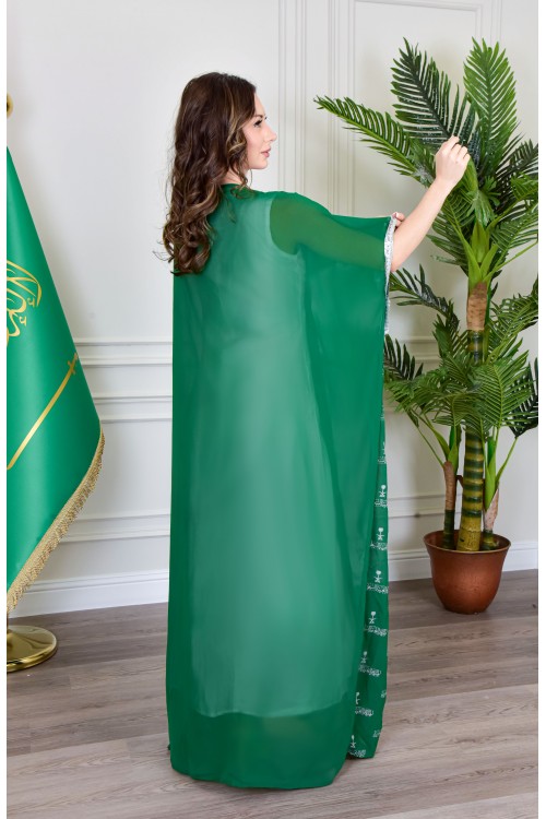 بشت وطني نسائي أنيق لون أخضر قماش شيفون بأطراف مطرزة باللون الفضي أكمام قصيرة و مفتوح برباط من الأمام