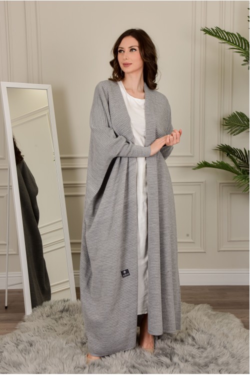 عباية شتوي نسائي تركي أنيقة لون رمادي مفتوحة من الأمام وأكمام ضيقة